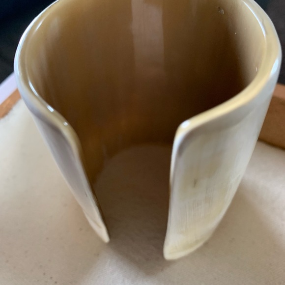 Gorgeous Natural Buffalo Horn Cuff - Picture 3 of 6